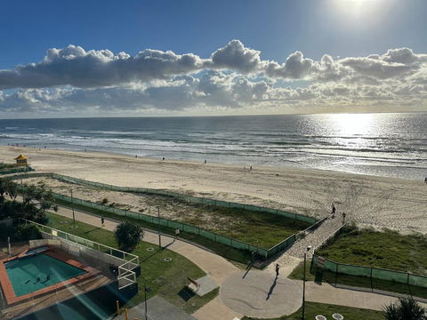 Absolute Beach Frontage Two Bedroom - Hotel Accommodation 2