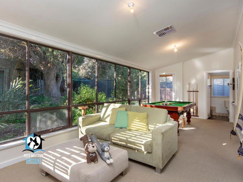 Absolute Beachfront 3BR 2BA Home W/ Beach Track - Hotel Accommodation 3