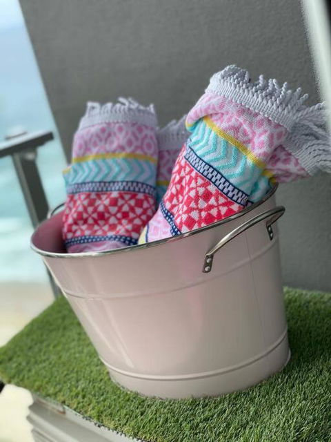 Absolute Beachfront Central Surfers Paradise - Hotel Accommodation 2