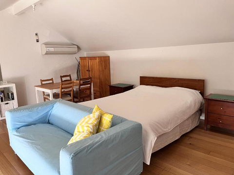 Adelaide Close CBD Large Private Studio Apartment In St Peters - Hotel Accommodation 2