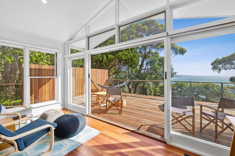 Adrift - Hotel Accommodation 0