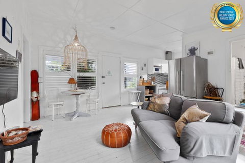 Adrift - Pet-friendly - 5 Min Walk To Bay - Rustic Charm - Hotel Accommodation 0