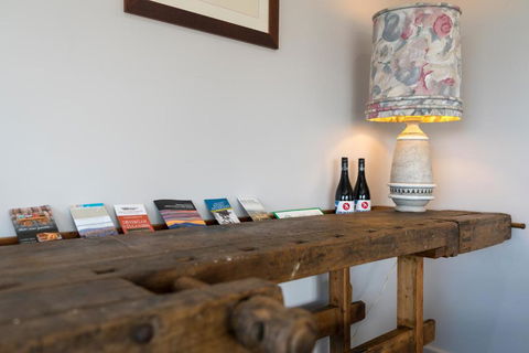 A House With A View, Molong. NSW - Hotel Accommodation 2