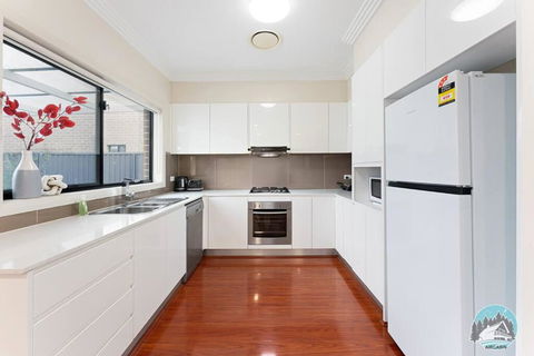 Aircabin - Carlingford - Sydney - 4 Beds House - Hotel Accommodation 1