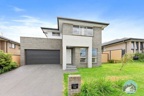 Aircabin - Edmondson Park - 4 Beds Compy House - Hotel Accommodation 2