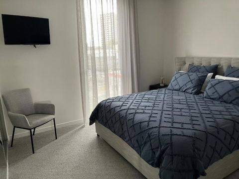 AKS Honeysuckle - Hotel Accommodation 3