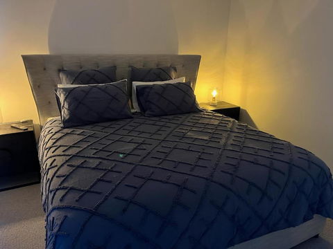 AKS Honeysuckle - Hotel Accommodation 4