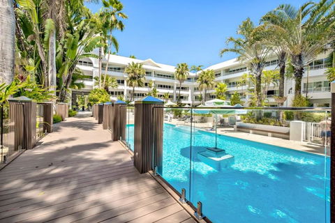 Alamanda At Palm Cove Directly On The Beach - Hotel Accommodation 0