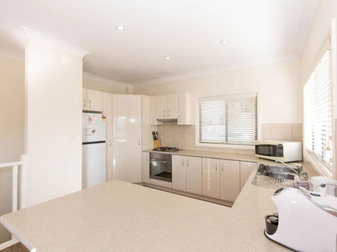 Alaska 1 8 Poley Cow Lane - Hotel Accommodation 1