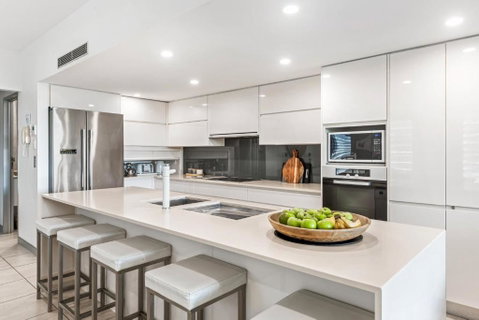 Alex Beach House - Hotel Accommodation 2