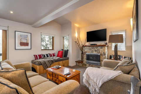 Alinga - Hotel Accommodation 0