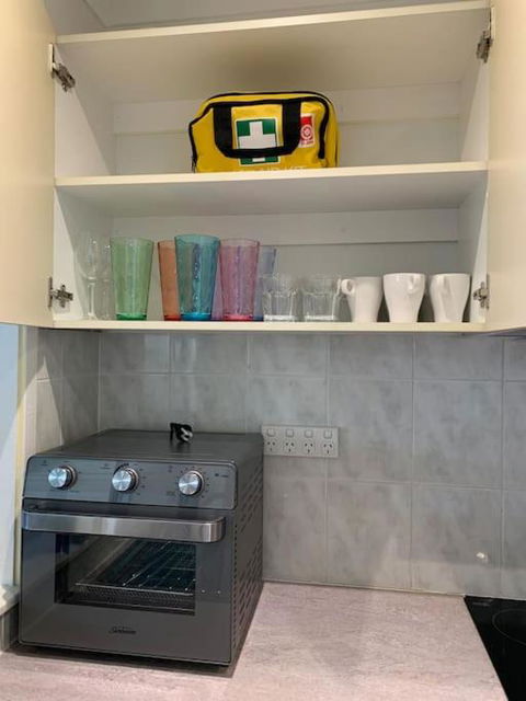 All In 3 Bedrooms,Fairfield West - Hotel Accommodation 1