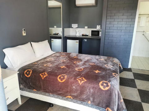 All Seasons Country Lodge - Hotel Accommodation 0