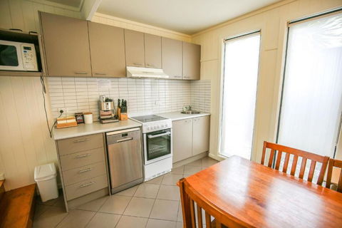 Allambie Cottages - Villa 2 - Hotel Accommodation 2