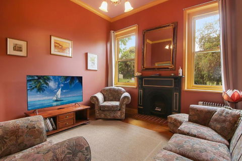 Allen Street - Hotel Accommodation 1