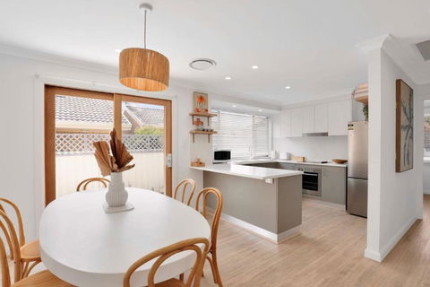 Alma At Shoal Bay - Hotel Accommodation 2