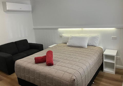 Almond Inn Motel - Hotel Accommodation 3