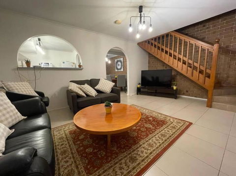 Aloha Adelaide - Hotel Accommodation 3