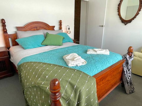 Aloha Adelaide - Hotel Accommodation 0