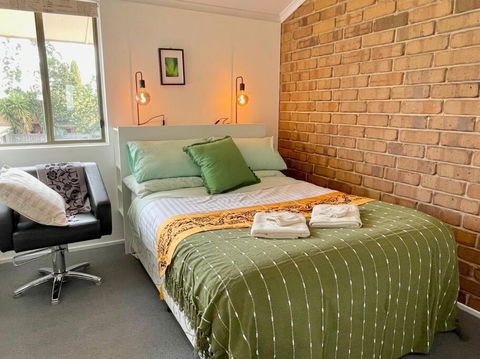 Aloha Adelaide - Hotel Accommodation 1