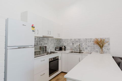 Alpha Centauri 7 Of 39 Gippsland Street - Hotel Accommodation 1