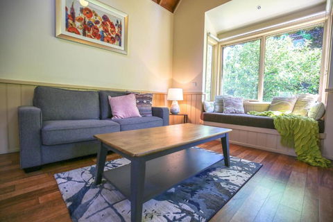 Alpine Arnica Cottage 2 - Hotel Accommodation 1