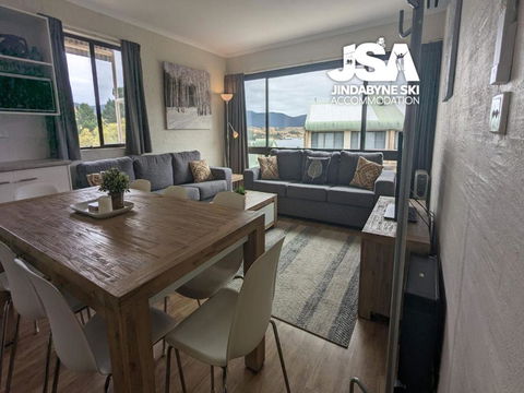 Alpine Mountain View 40 - Hotel Accommodation 2