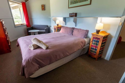 Alpzview Guesthouse - Hotel Accommodation 3