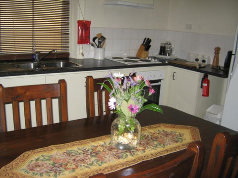 Amalie Cottage Waikerie Unit 1 - Hotel Accommodation 4