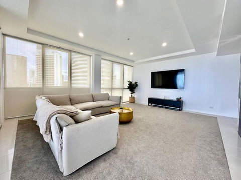 Amazing Aria Luxury On The 8th Floor, Broadbeach - Hotel Accommodation 1