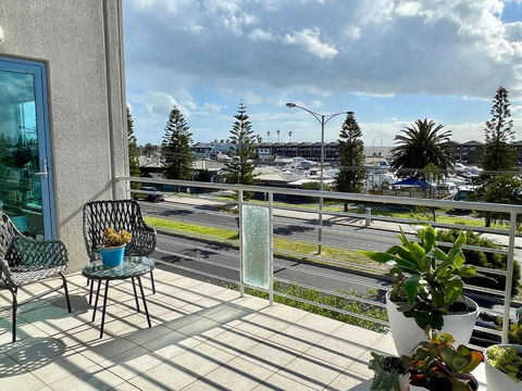 Amazing Beachfront & City Views 2 Bed 2 Bathroom - Hotel Accommodation 3