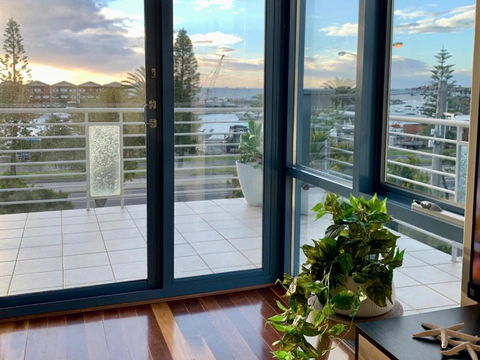 Amazing Beachfront & City Views 2 Bed 2 Bathroom - Hotel Accommodation 4