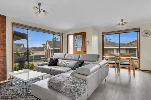 Anchorbell 13- Your Coastal Escape Awaits - Hotel Accommodation 2