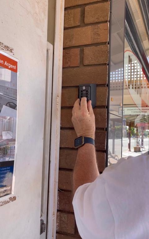 Argent Abode CBD - Hotel Accommodation 3