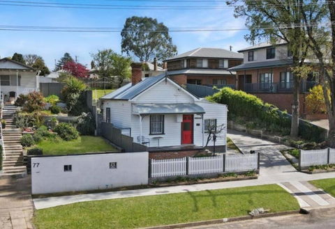 Antique Retreat - Hotel Accommodation 0