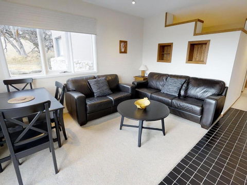 Apartment 3 And 4 The Stables Perisher - Hotel Accommodation 2