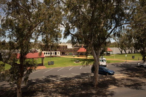 Apartment 3, 9 River Lane Mannum - Hotel Accommodation 3