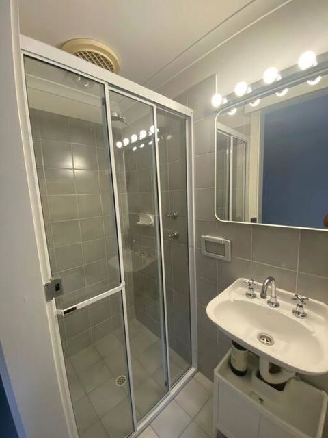 Apartment In Adelaide CBD - Hotel Accommodation 1