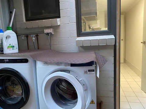 Apartment In Adelaide CBD - Hotel Accommodation 4