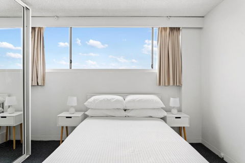 Apartment With Pool Access A Minute To The Beach - Hotel Accommodation 3