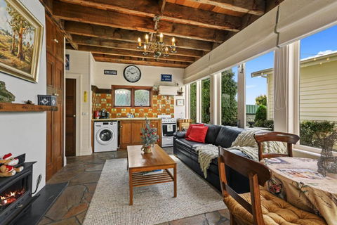 Apollo Bay Guesthouse - Hotel Accommodation 1