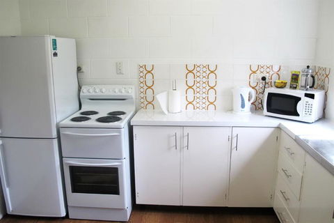 Apollo Jewel Beachfront Apartments - Hotel Accommodation 4