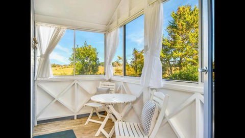 Apple Tree Cottage - Comboyne Mountain Cottages - Hotel Accommodation 2