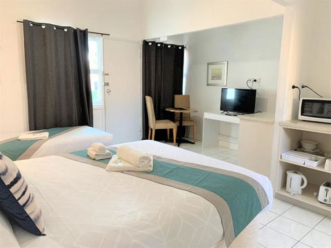 Aqua Blue Motel - Hotel Accommodation 4