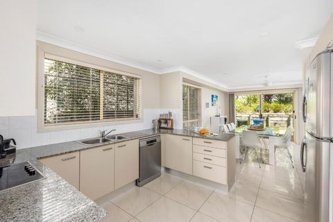 Aqua Lagoon - Great Family Beach Getaway - Hotel Accommodation 4