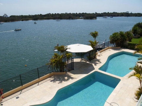 Aqua Linea 6 Noosa Parade 82 - Hotel Accommodation 1