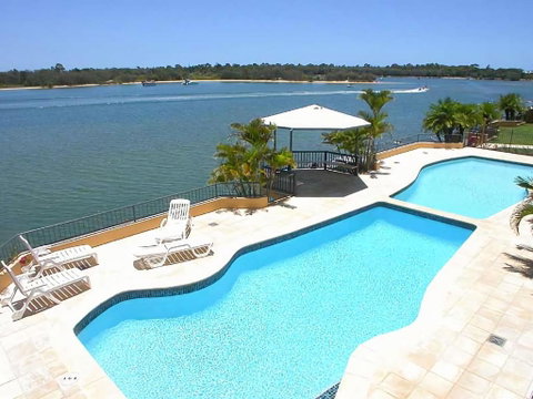 Aqua Linea 6 Noosa Parade 82 - Hotel Accommodation 2