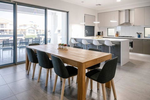 Aqua Vista - Hotel Accommodation 4