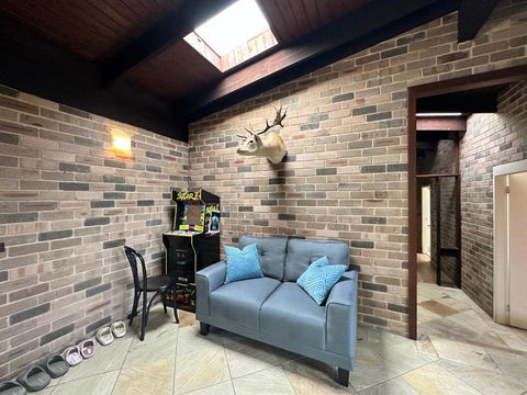 Arcadia Stunning Manor Tennis & Pool & Hottub - Hotel Accommodation 3