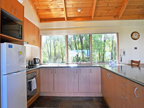 Archies Beachside Abode - Hotel Accommodation 4